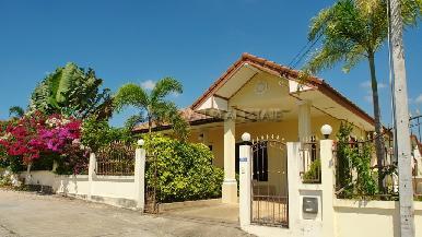Pobchoke Garden Villa 1