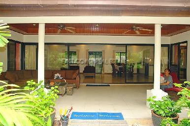 Pratumnak Pool Villa 12