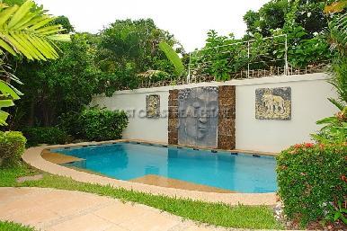 Pratumnak Pool Villa 3