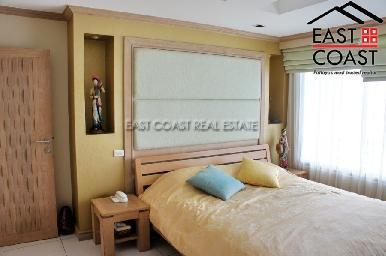 Royal Cliff 25