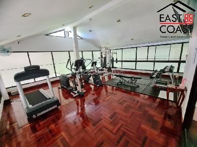 Royal Cliff 56