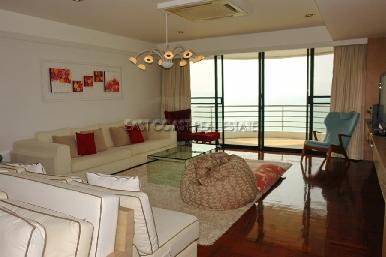 Royal Cliff 6