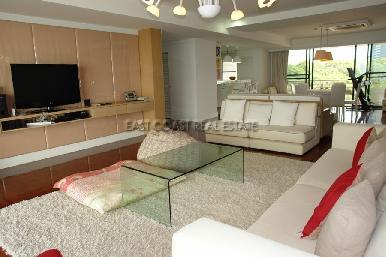 Royal Cliff 2