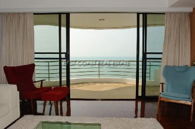 Royal Cliff 3