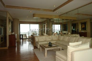 Royal Cliff  7