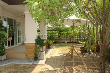 Ruen Pisa Village 23