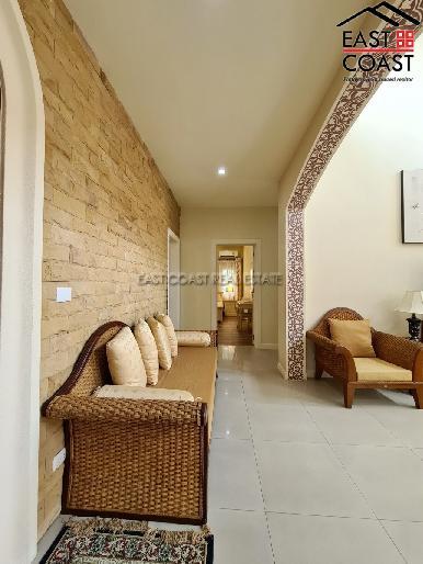 Silk Road Place 16