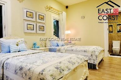 Silk Road Place 32