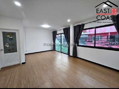 Townhome Soi Lerdrungsee 11